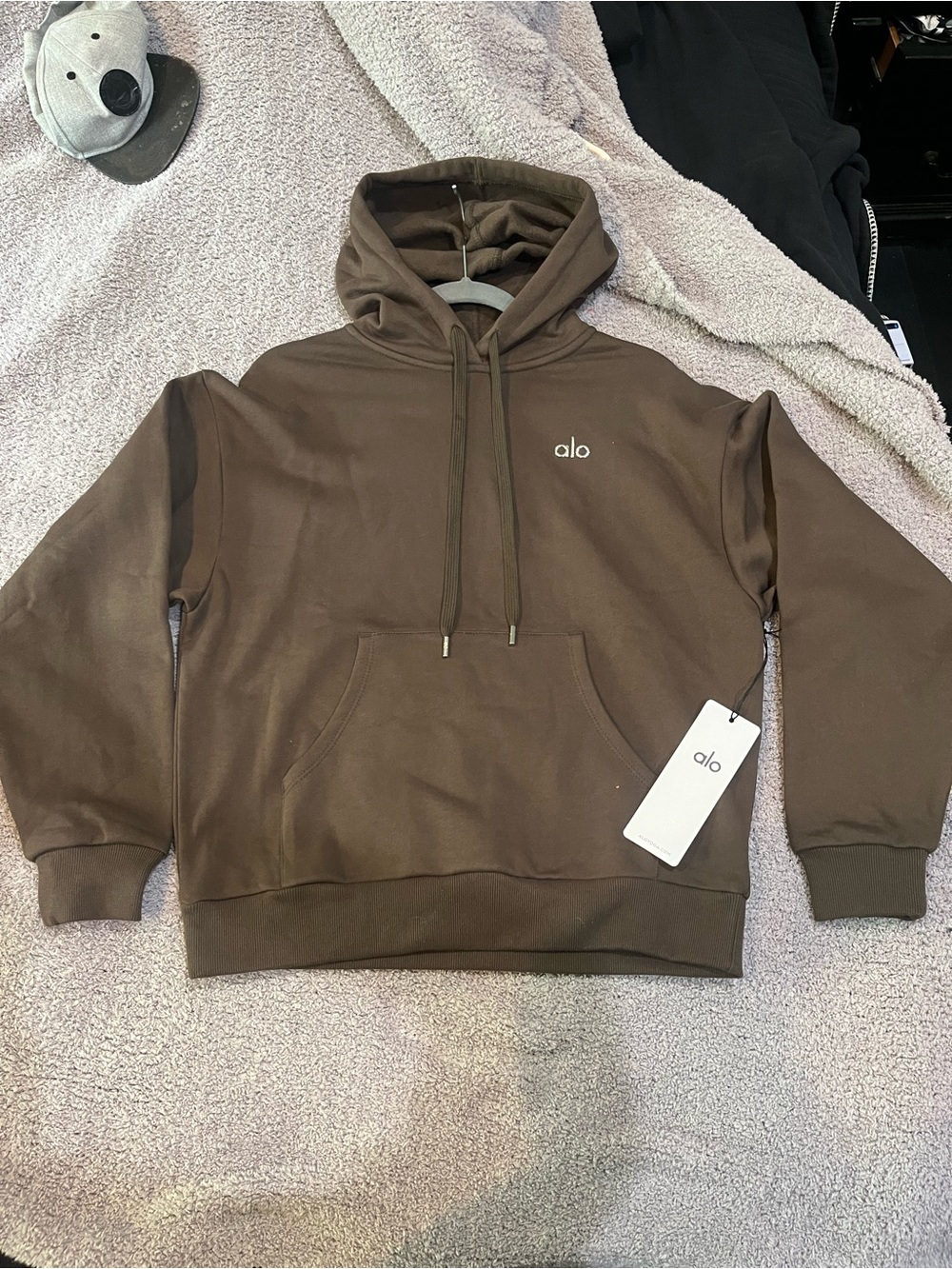 ALO Yoga women’s Chocolate Brown Pullover Hoodie